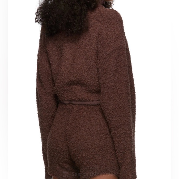 SKIMS Cozy Sherpa Teddy 1/2 Zip Crop Sweatshirt size S/M~Chocolate Brown - Picture 2 of 8